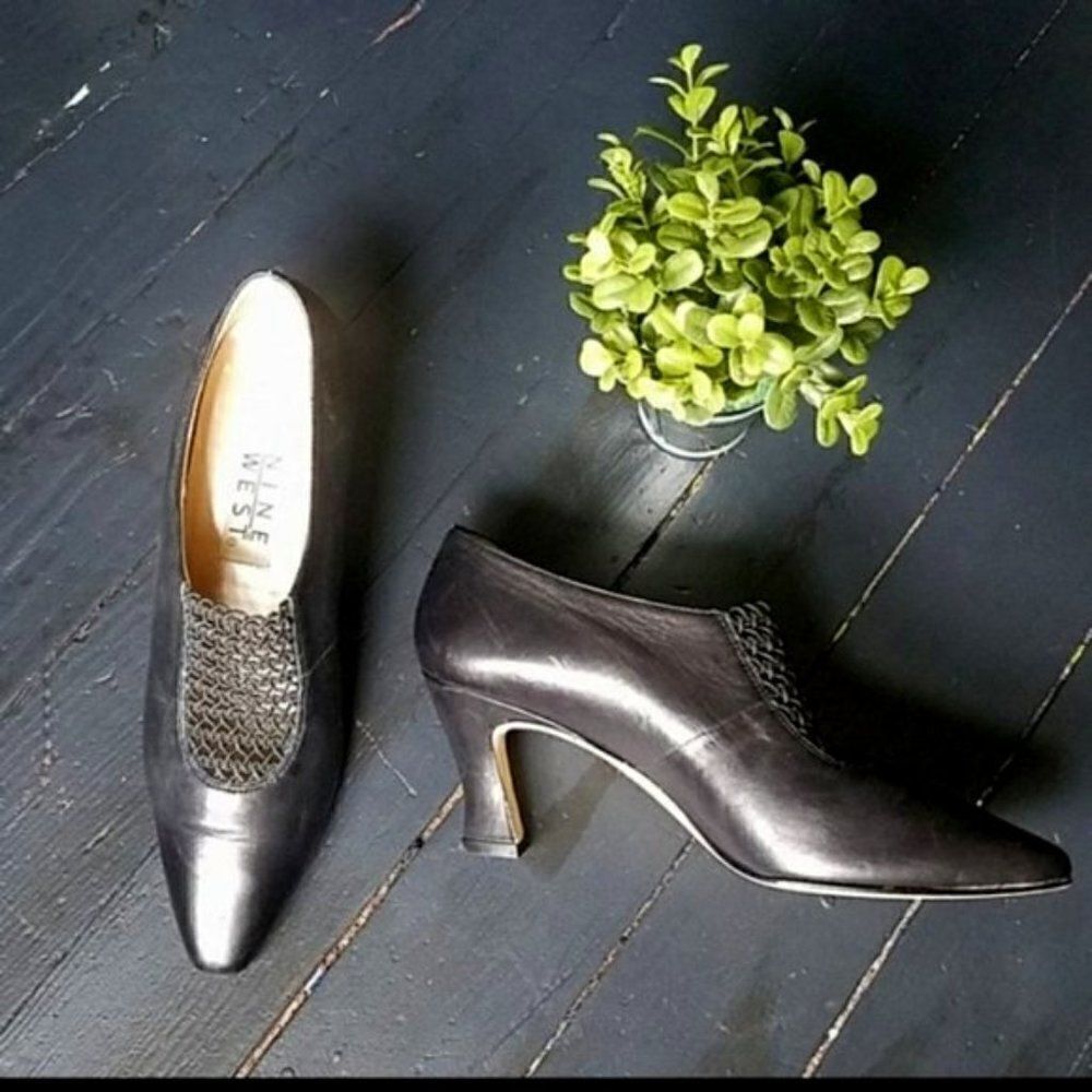 Vintage Nine West Black Heels